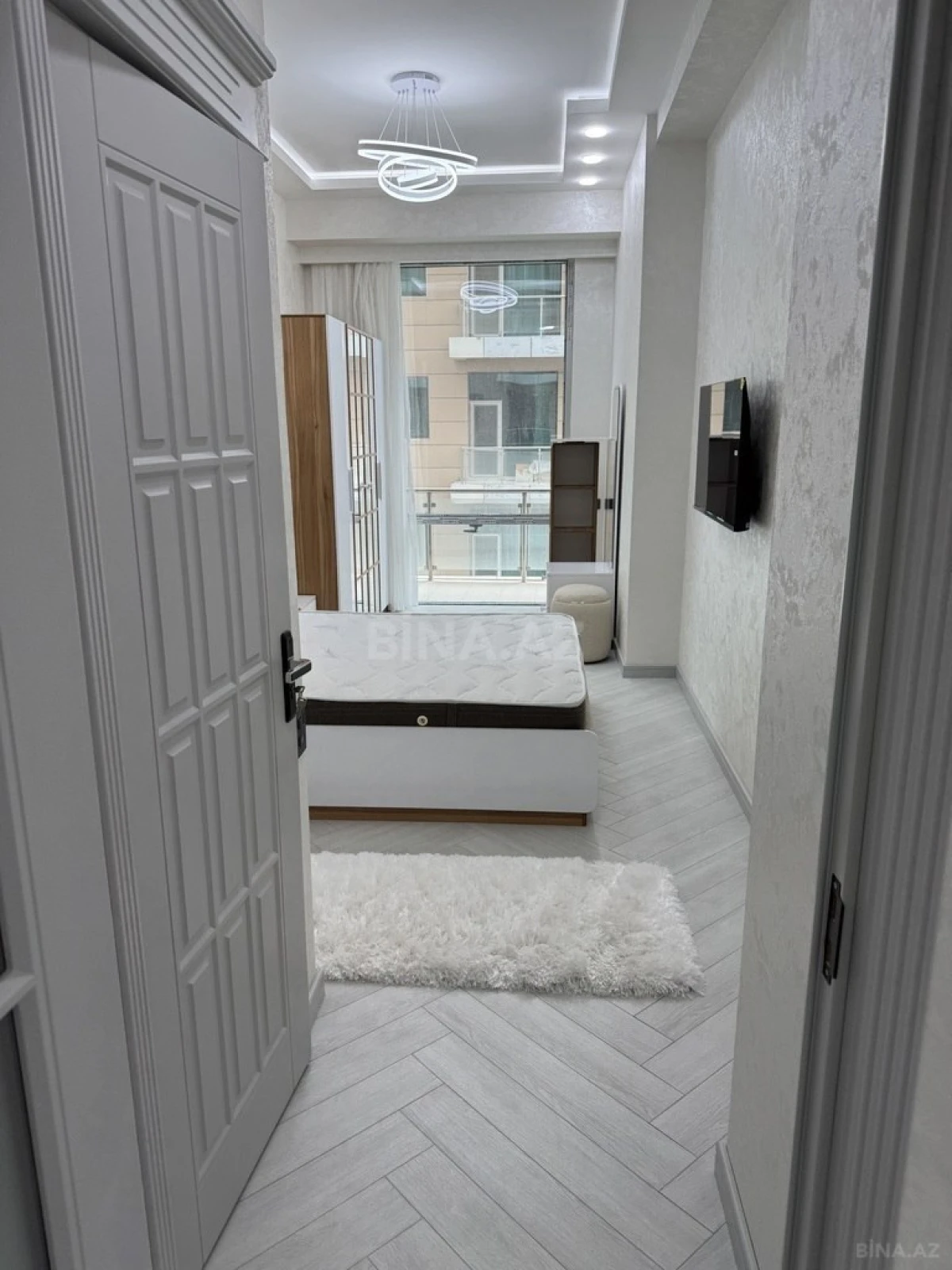 Satılır 3 otaqlı mənzil 114 m²