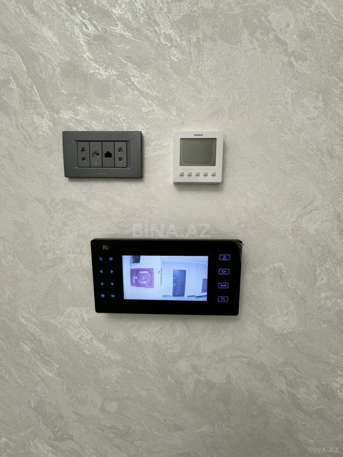 Satılır 3 otaqlı mənzil 114 m²