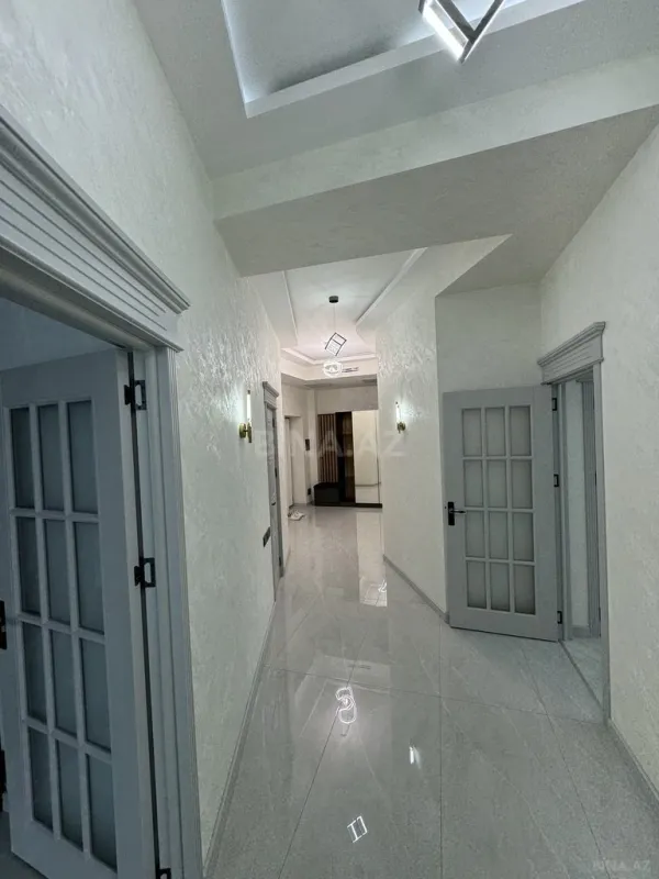 Satılır 3 otaqlı mənzil 114 m²