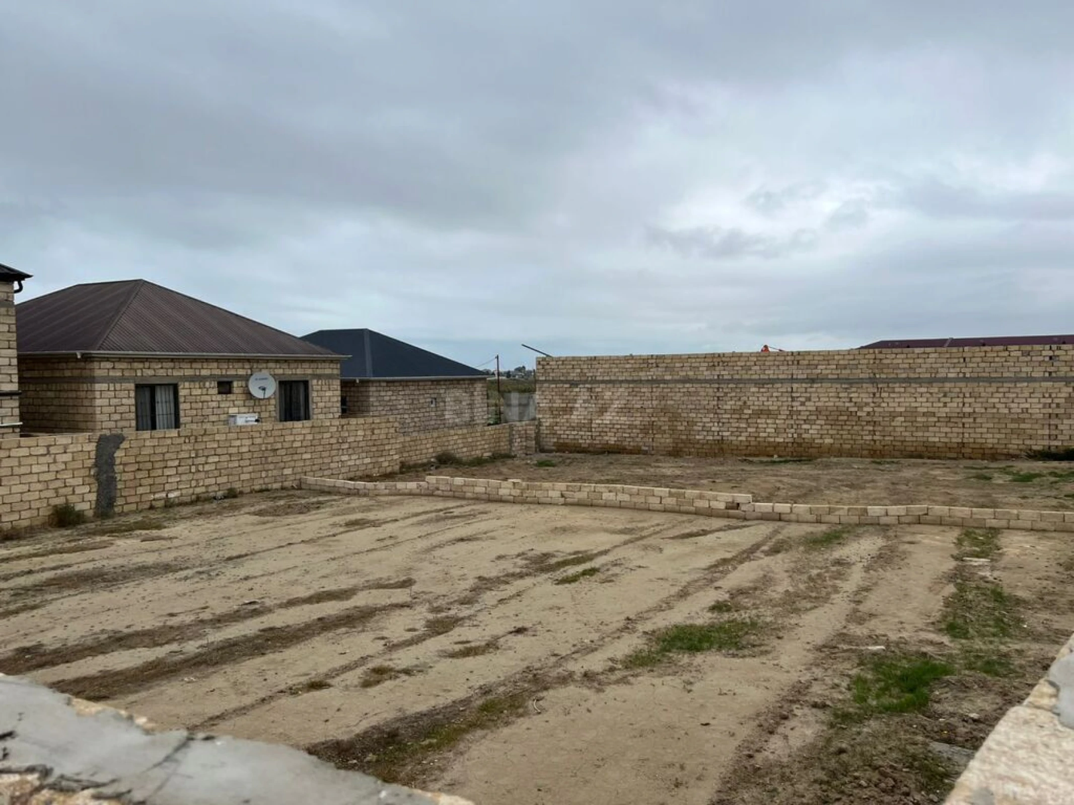 Satılır torpaq sahəsi 3 m²