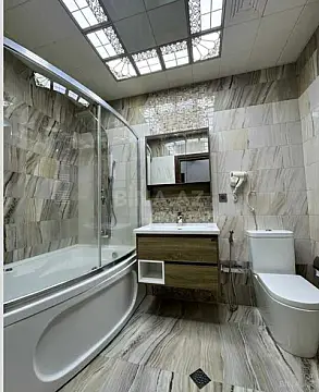 Satılır 3 otaqlı mənzil 121 m²