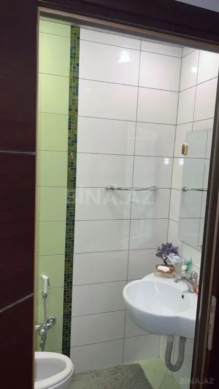 Satılır 3 otaqlı mənzil 98 m²