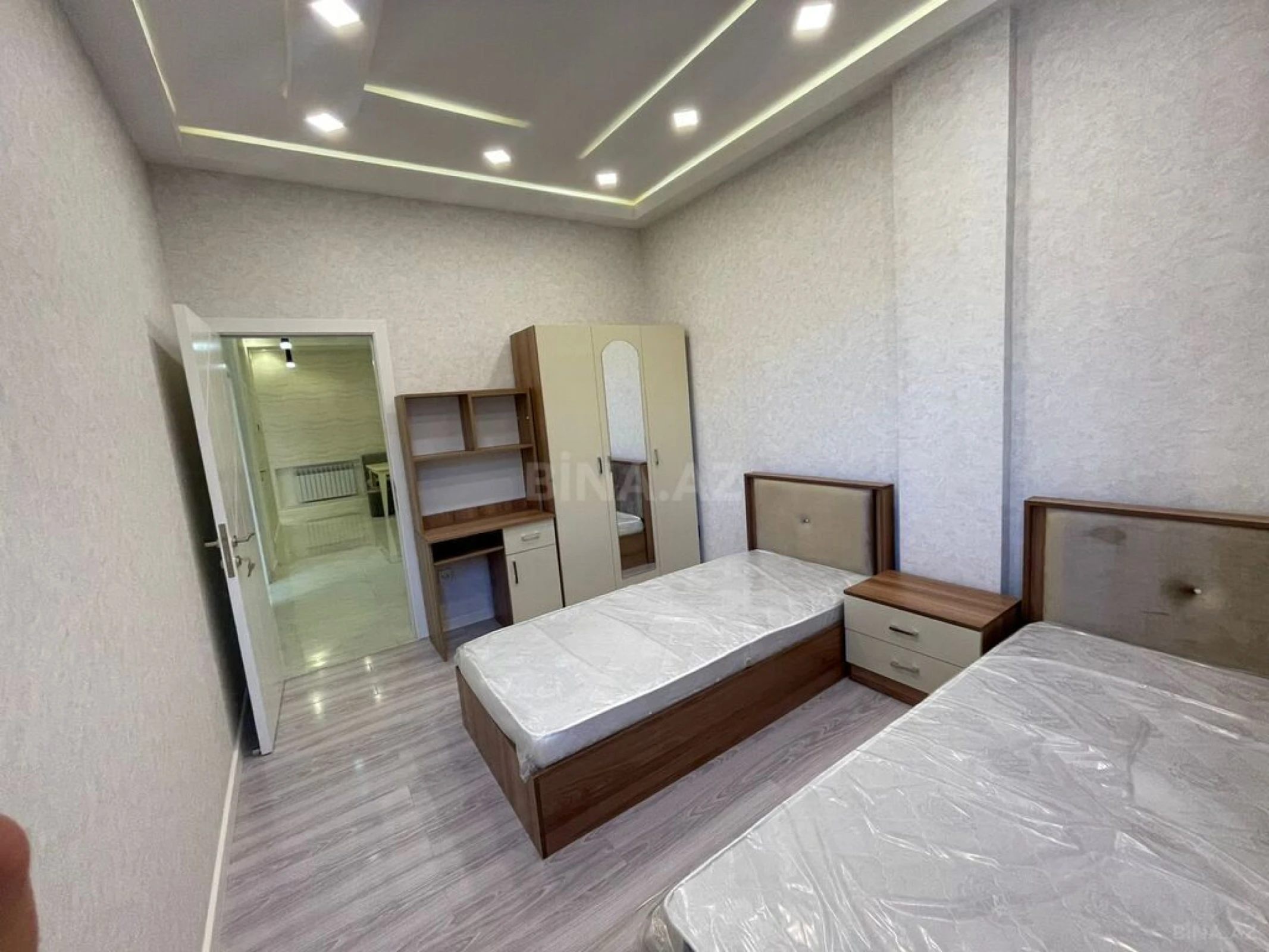 Kirayə verilir 3 otaqlı mənzil 120 m²