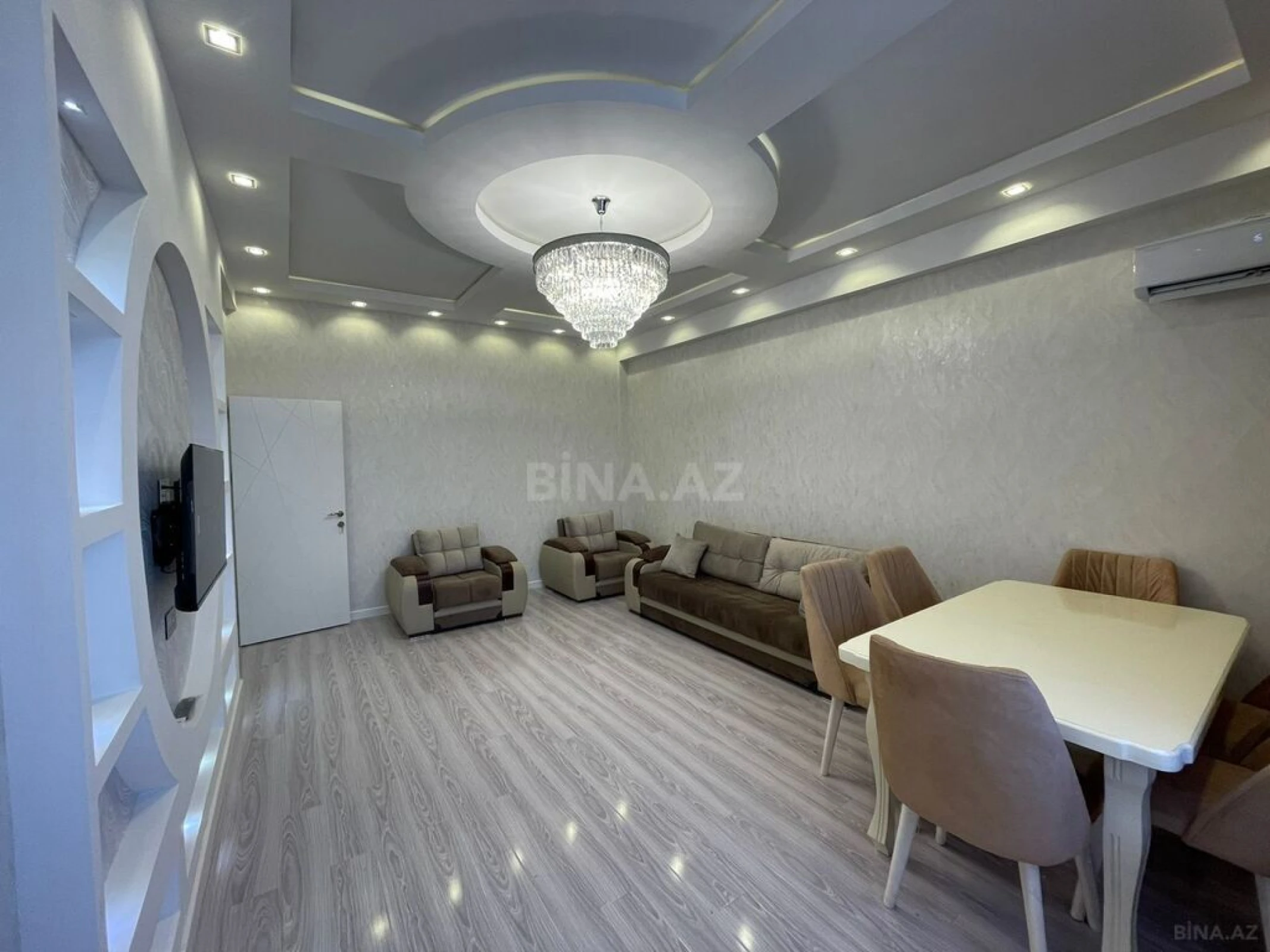 Kirayə verilir 3 otaqlı mənzil 120 m²
