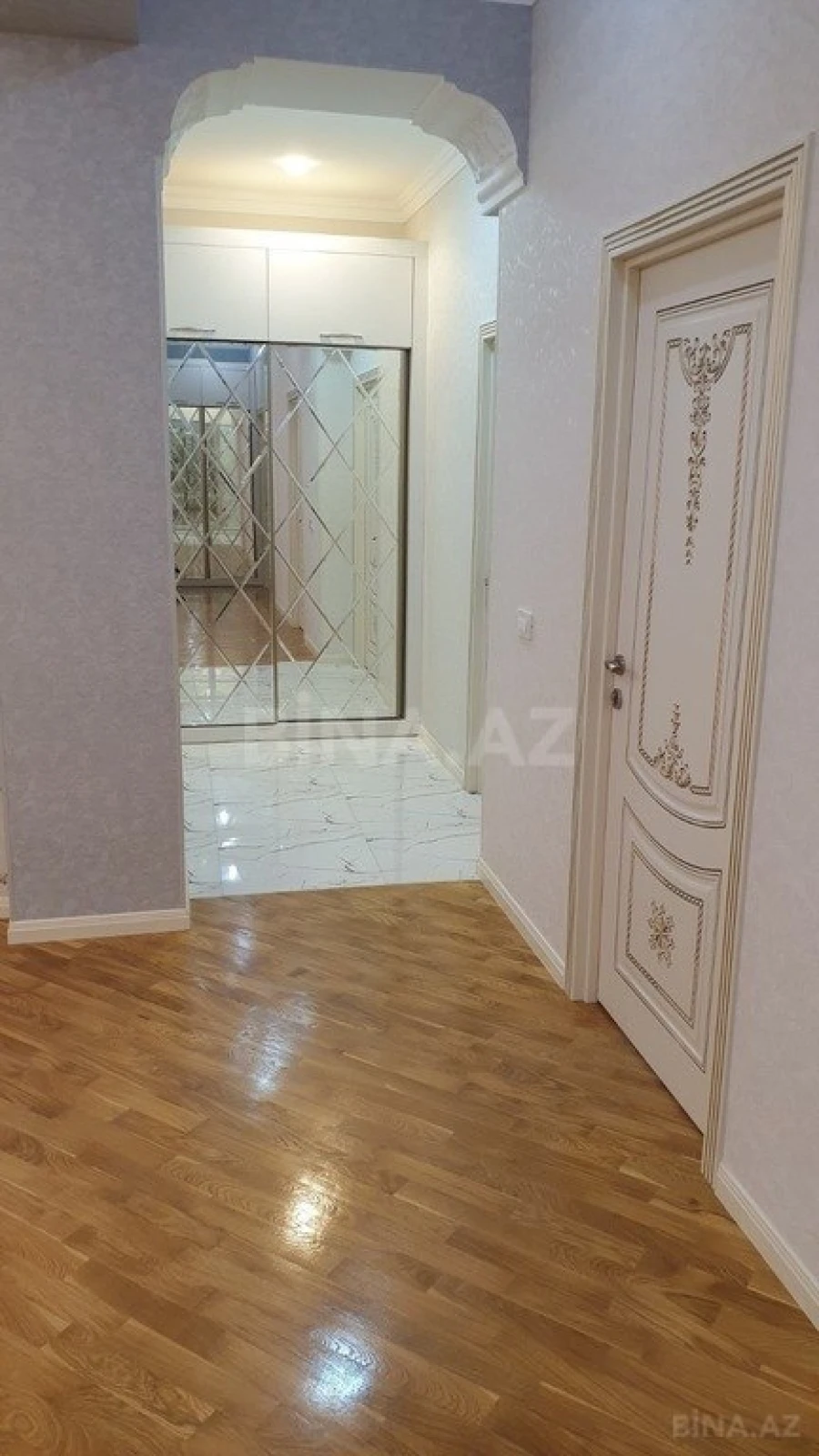 Satılır 3 otaqlı mənzil 96 m²