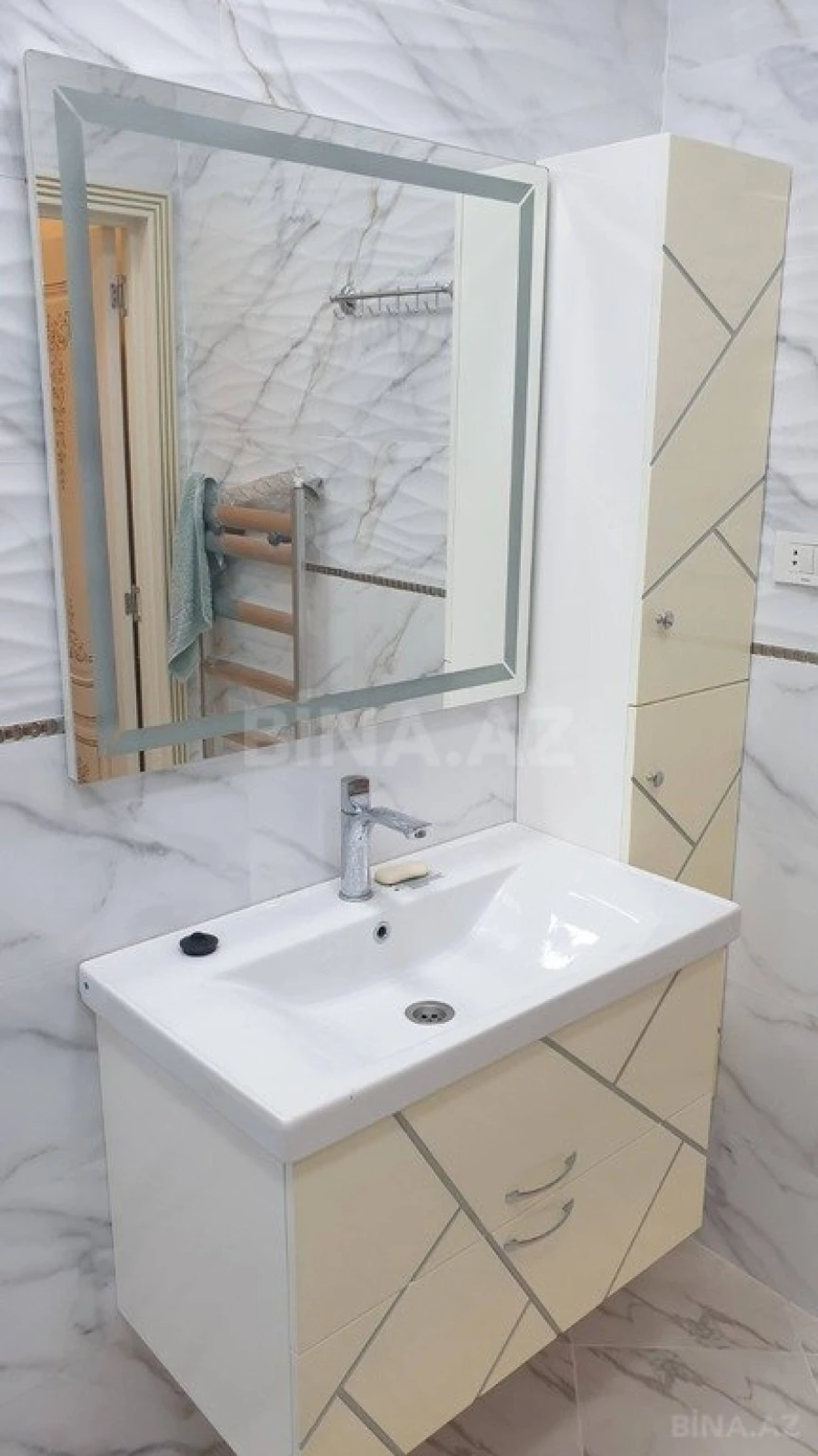 Satılır 3 otaqlı mənzil 96 m²