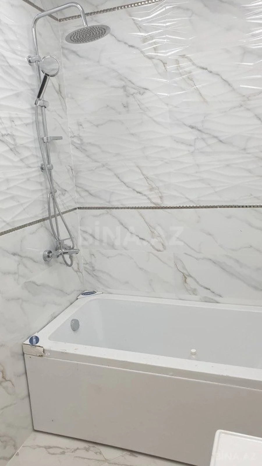 Satılır 3 otaqlı mənzil 96 m²