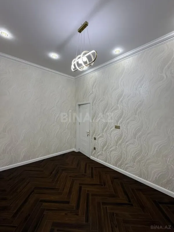 Satılır 2 otaqlı mənzil 74 m²
