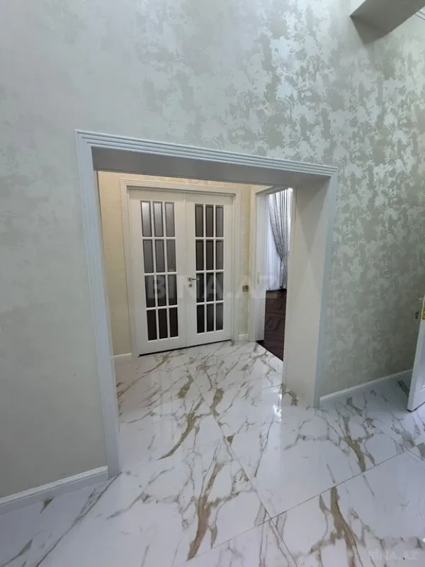 Satılır 2 otaqlı mənzil 74 m²