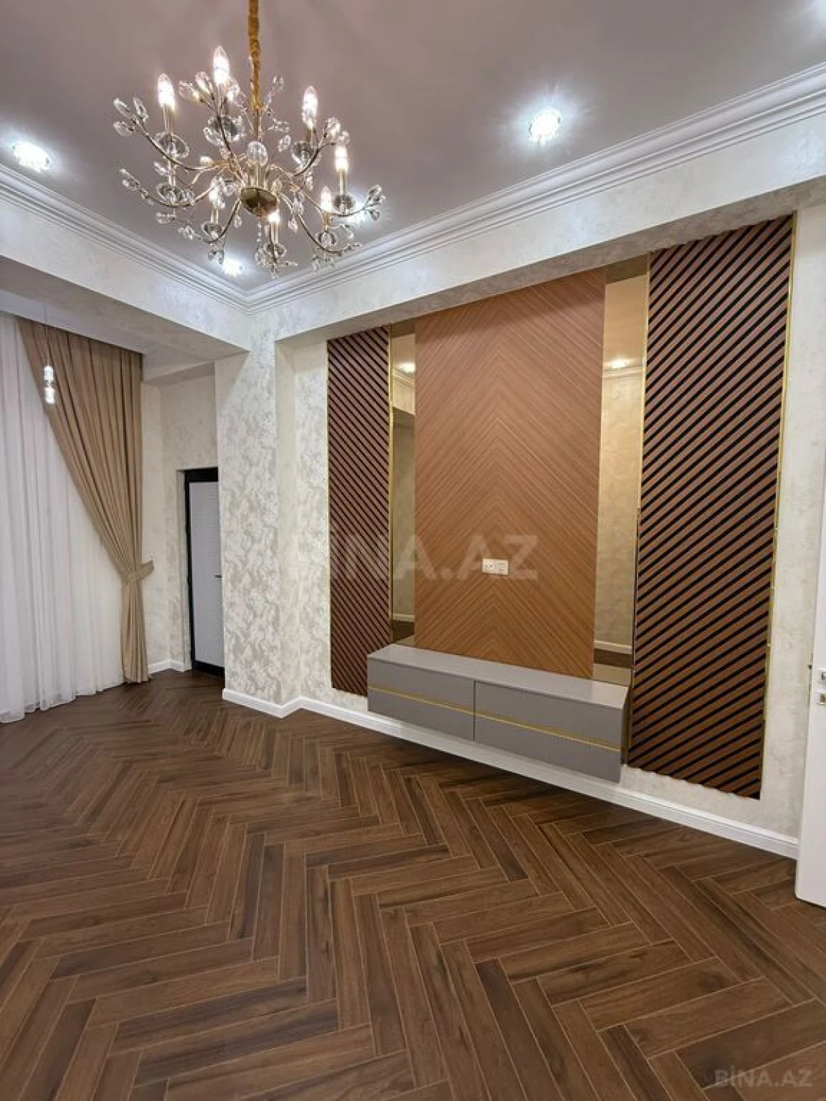 Satılır 2 otaqlı mənzil 74 m²