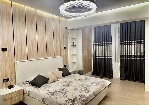 Kirayə verilir 2 otaqlı mənzil 65 m²