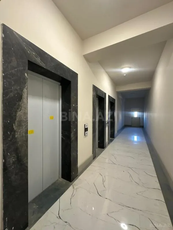 Satılır 2 otaqlı mənzil 92 m²