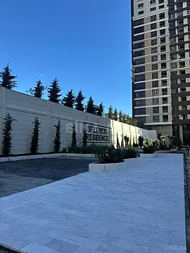 Satılır 2 otaqlı mənzil 92 m²