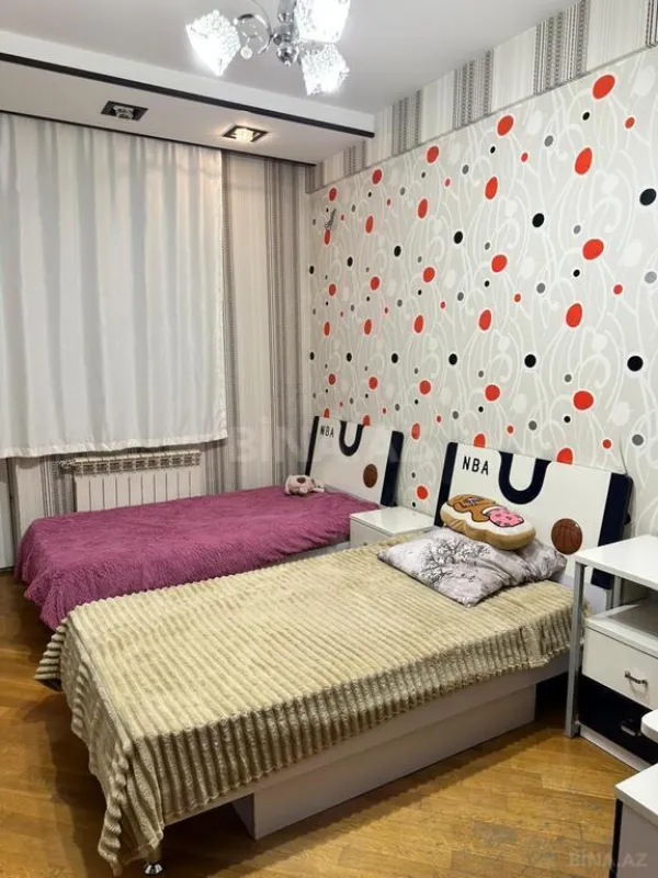 Satılır 3 otaqlı mənzil 120 m²