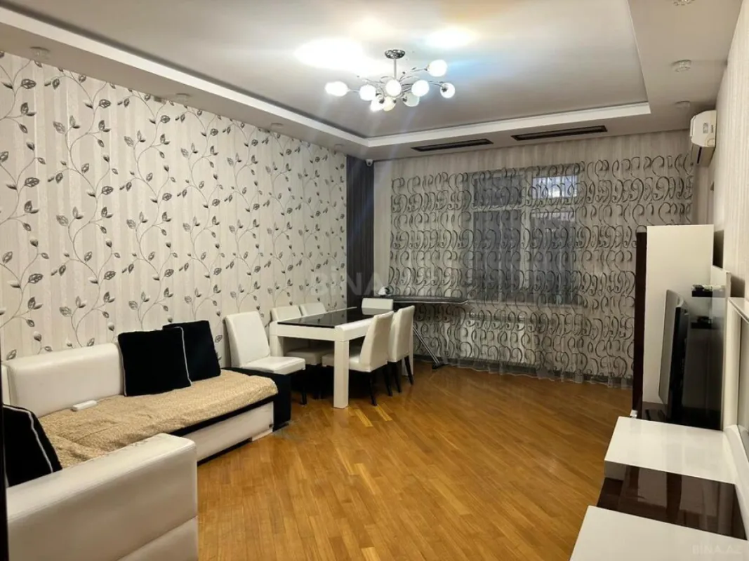 Satılır 3 otaqlı mənzil 120 m²