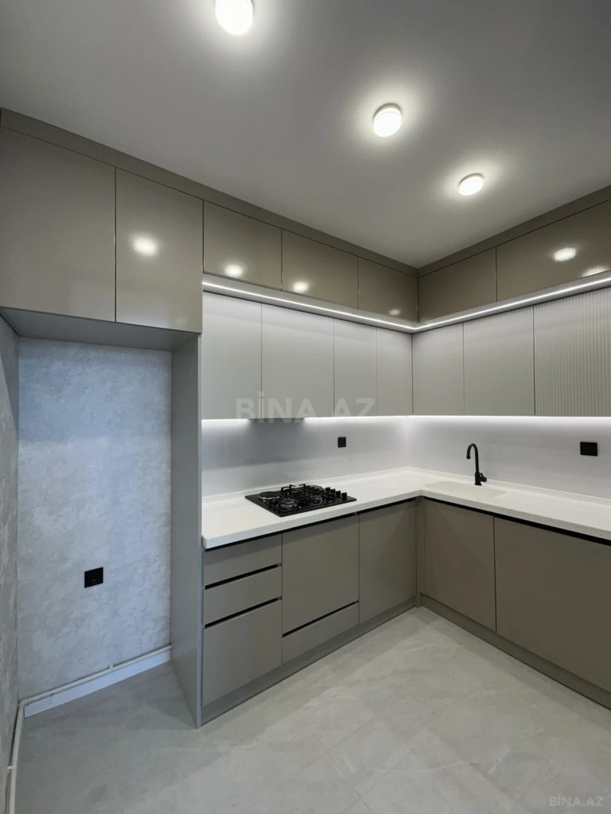 Satılır 3 otaqlı mənzil 80 m²