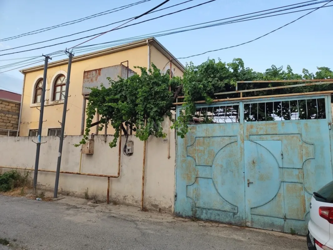 Satılır 6 otaqlı həyət evi 110 m²