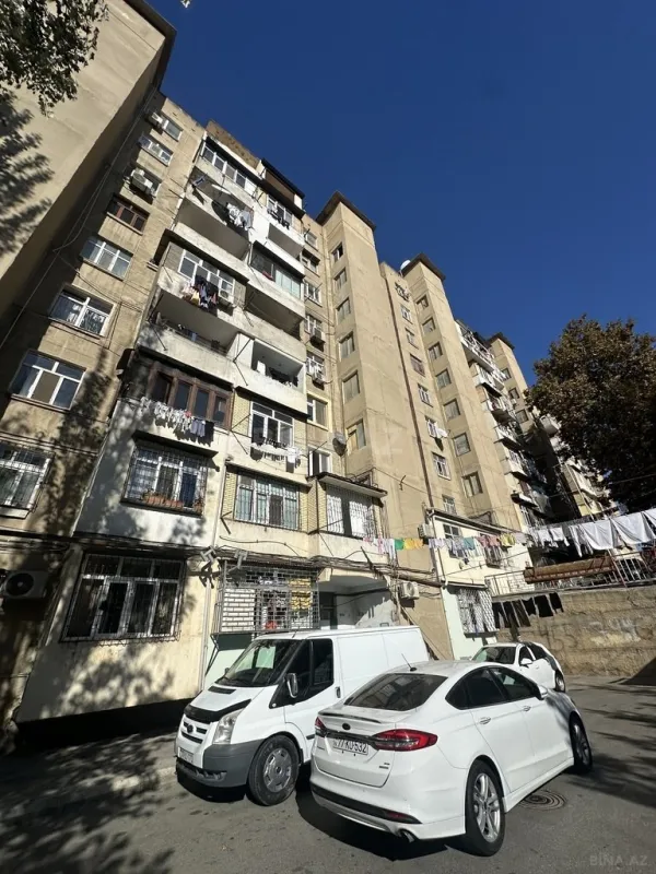 Satılır 2 otaqlı mənzil 65 m²