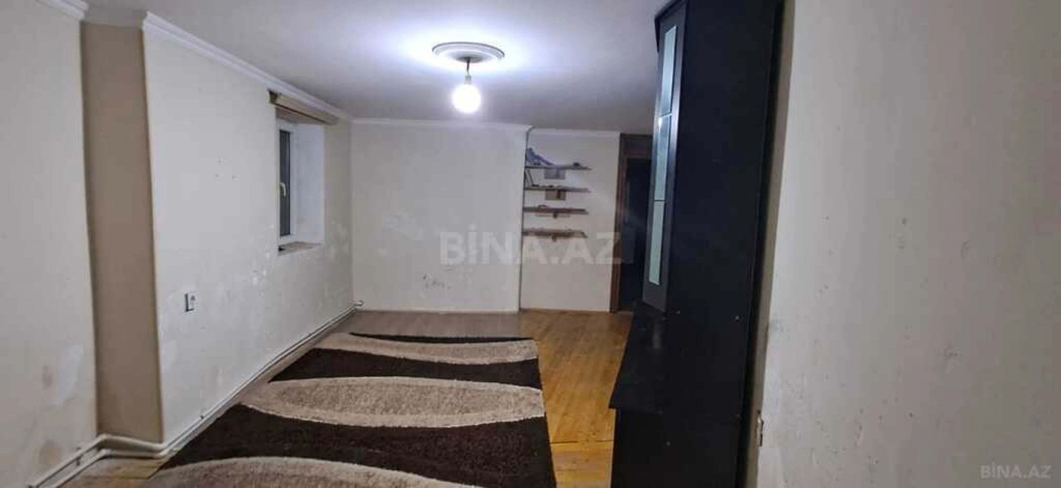 Satılır 5 otaqlı həyət evi 180 m²