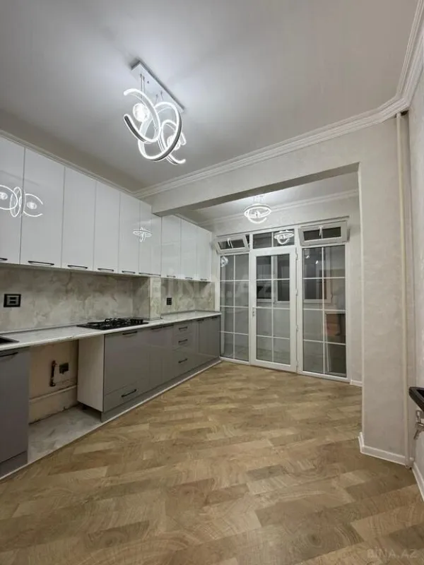 Satılır 2 otaqlı mənzil 60 m²