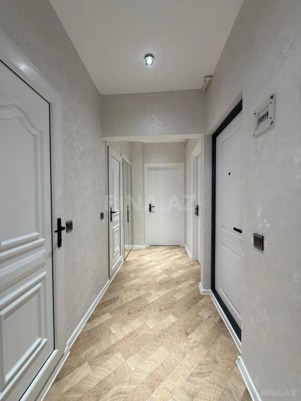 Satılır 2 otaqlı mənzil 60 m²