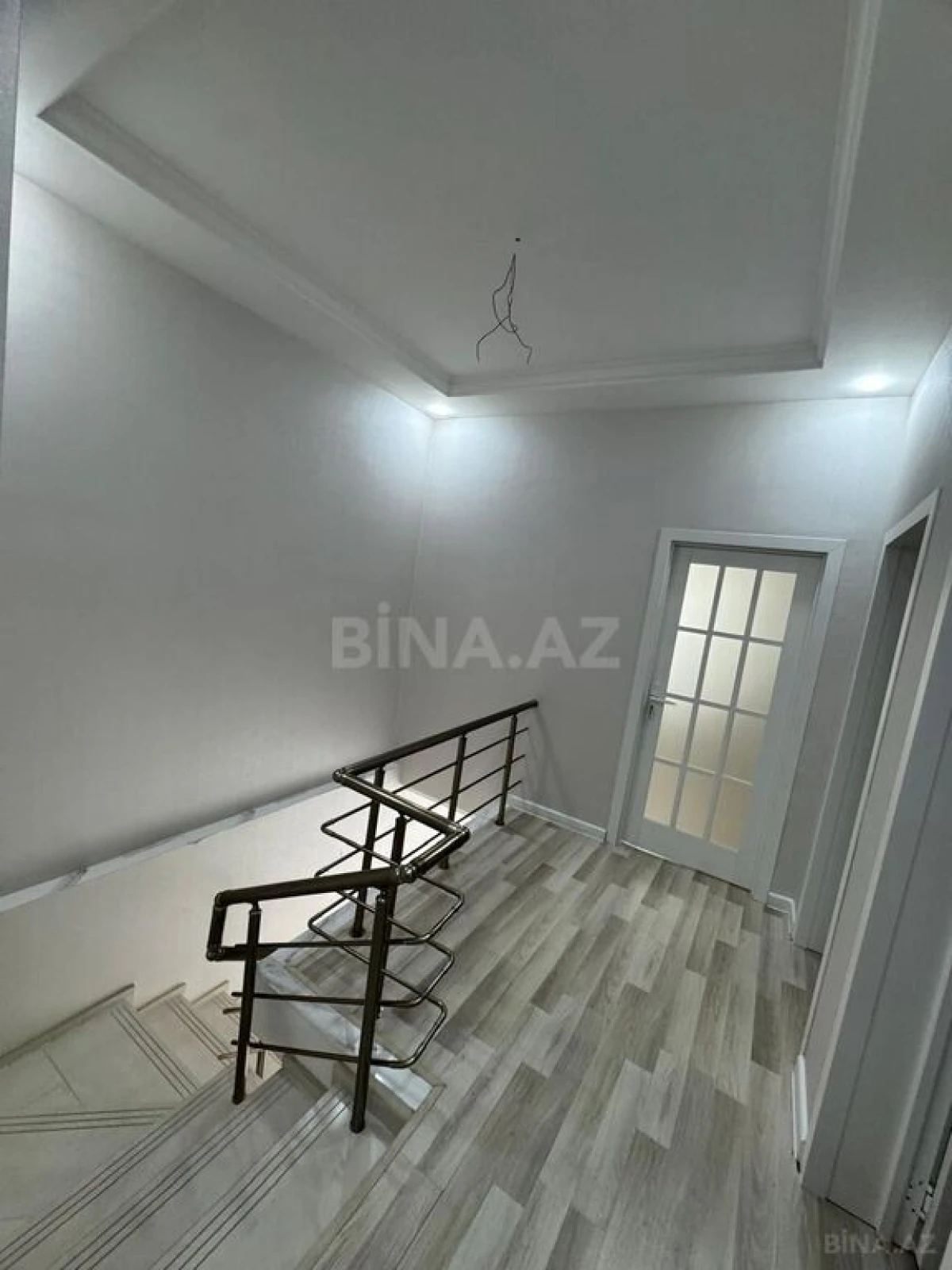 Satılır 4 otaqlı həyət evi 130 m²