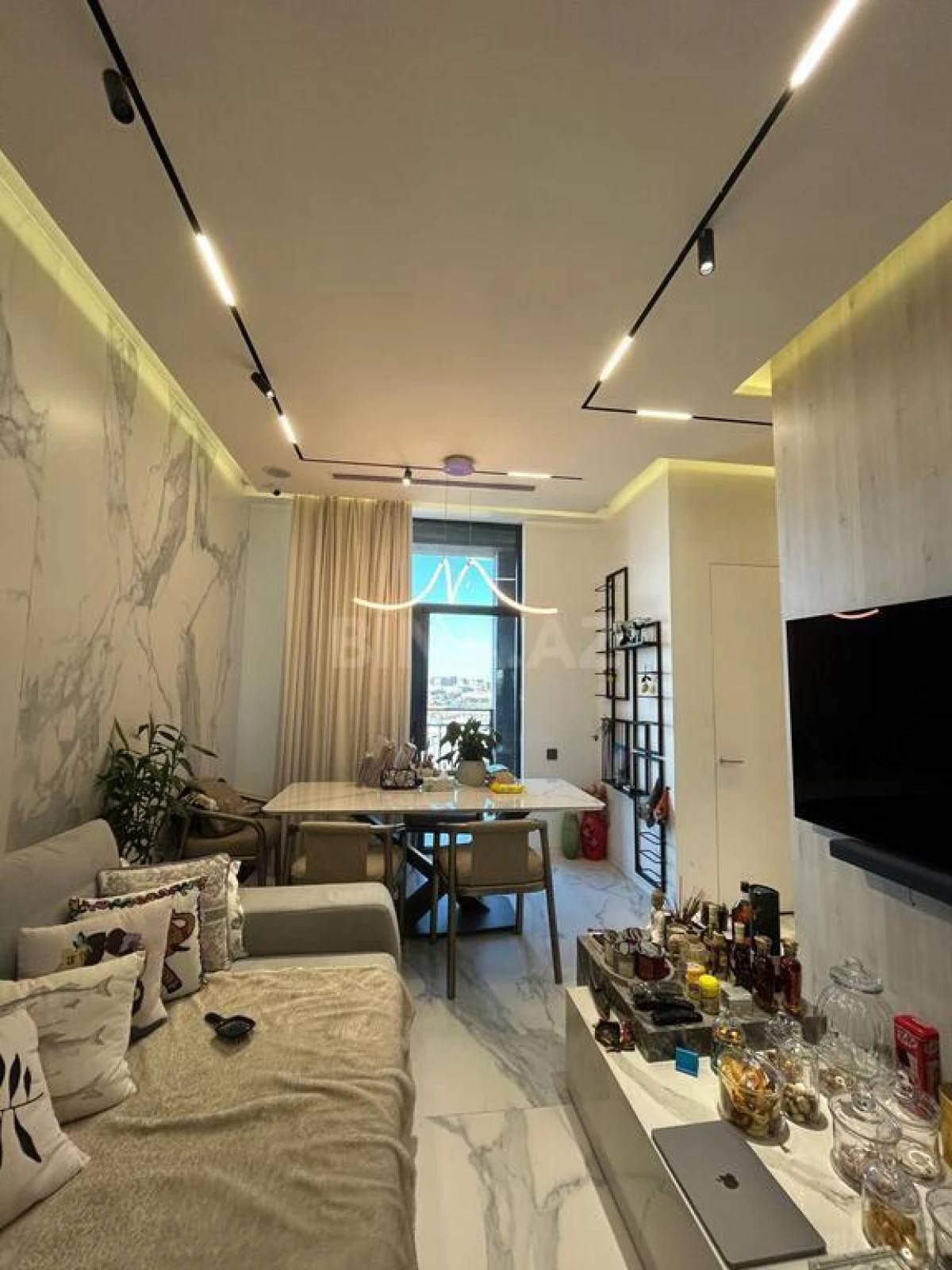 Satılır 3 otaqlı mənzil 89 m²