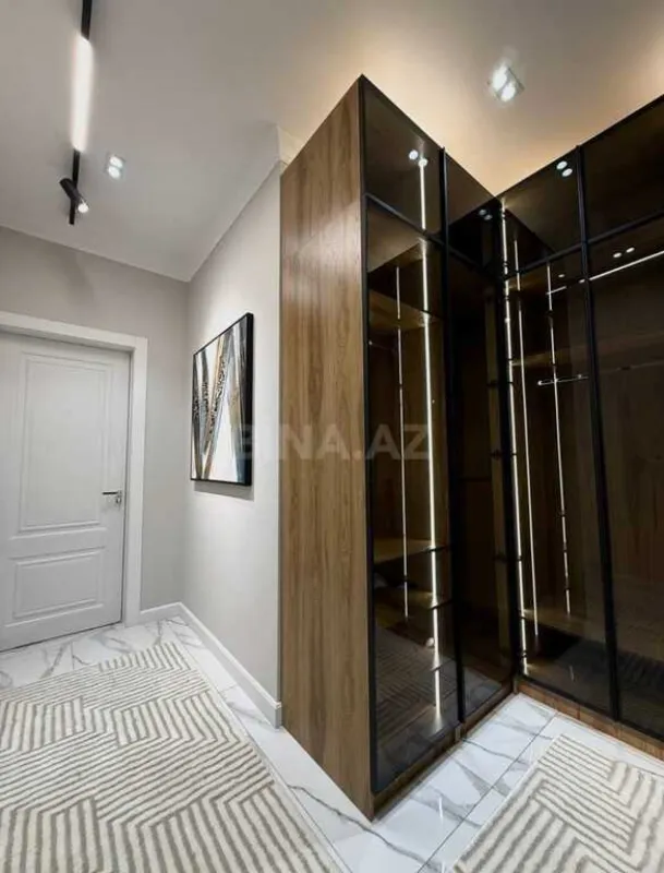 Kirayə verilir 3 otaqlı mənzil 145 m²