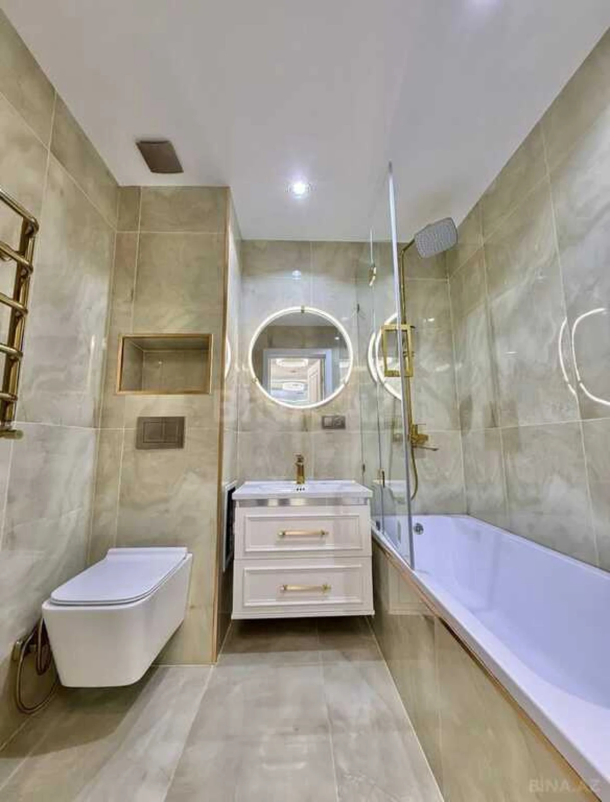 Kirayə verilir 3 otaqlı mənzil 145 m²