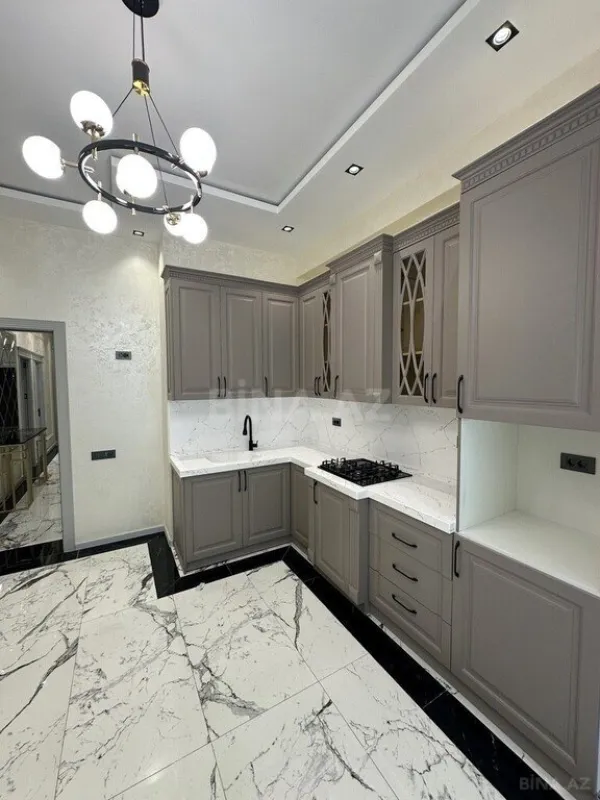 Satılır 3 otaqlı mənzil 115 m²