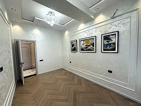 Satılır 3 otaqlı mənzil 115 m²