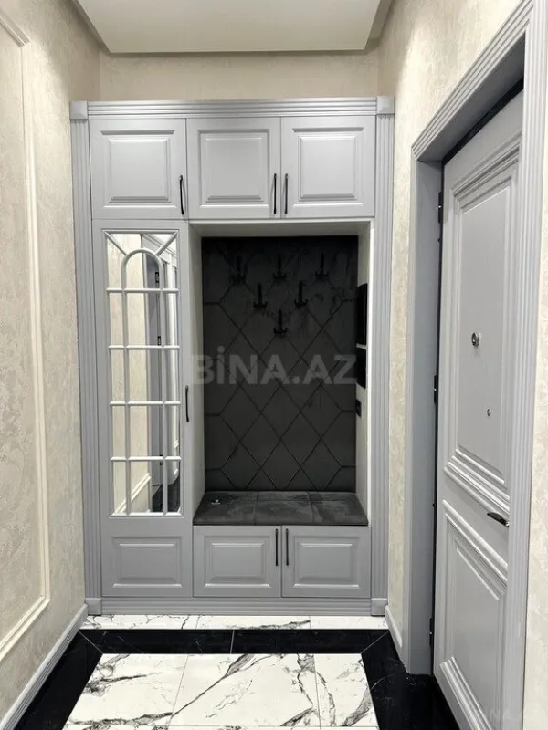 Satılır 3 otaqlı mənzil 115 m²