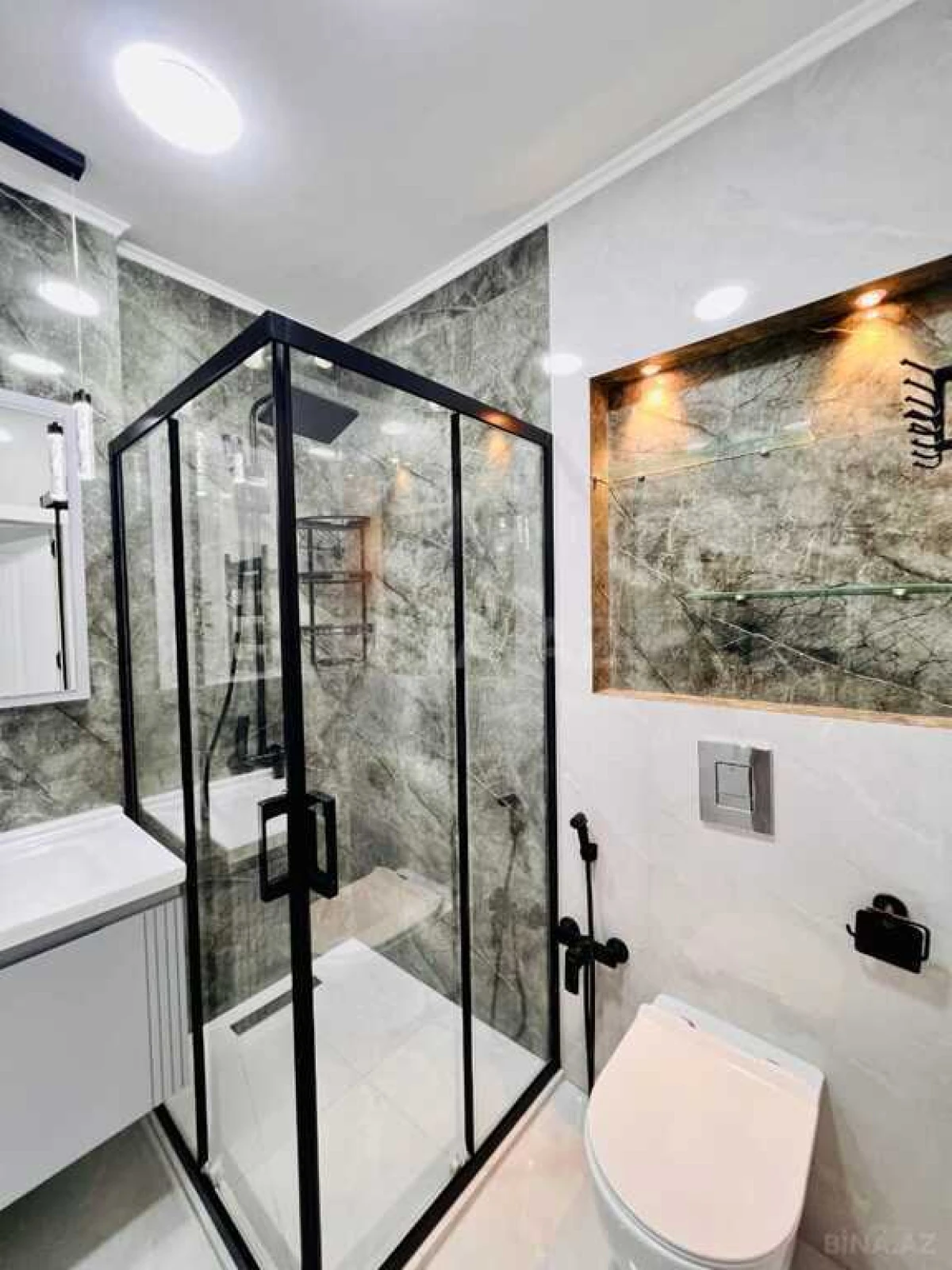 Satılır 2 otaqlı mənzil 60 m²