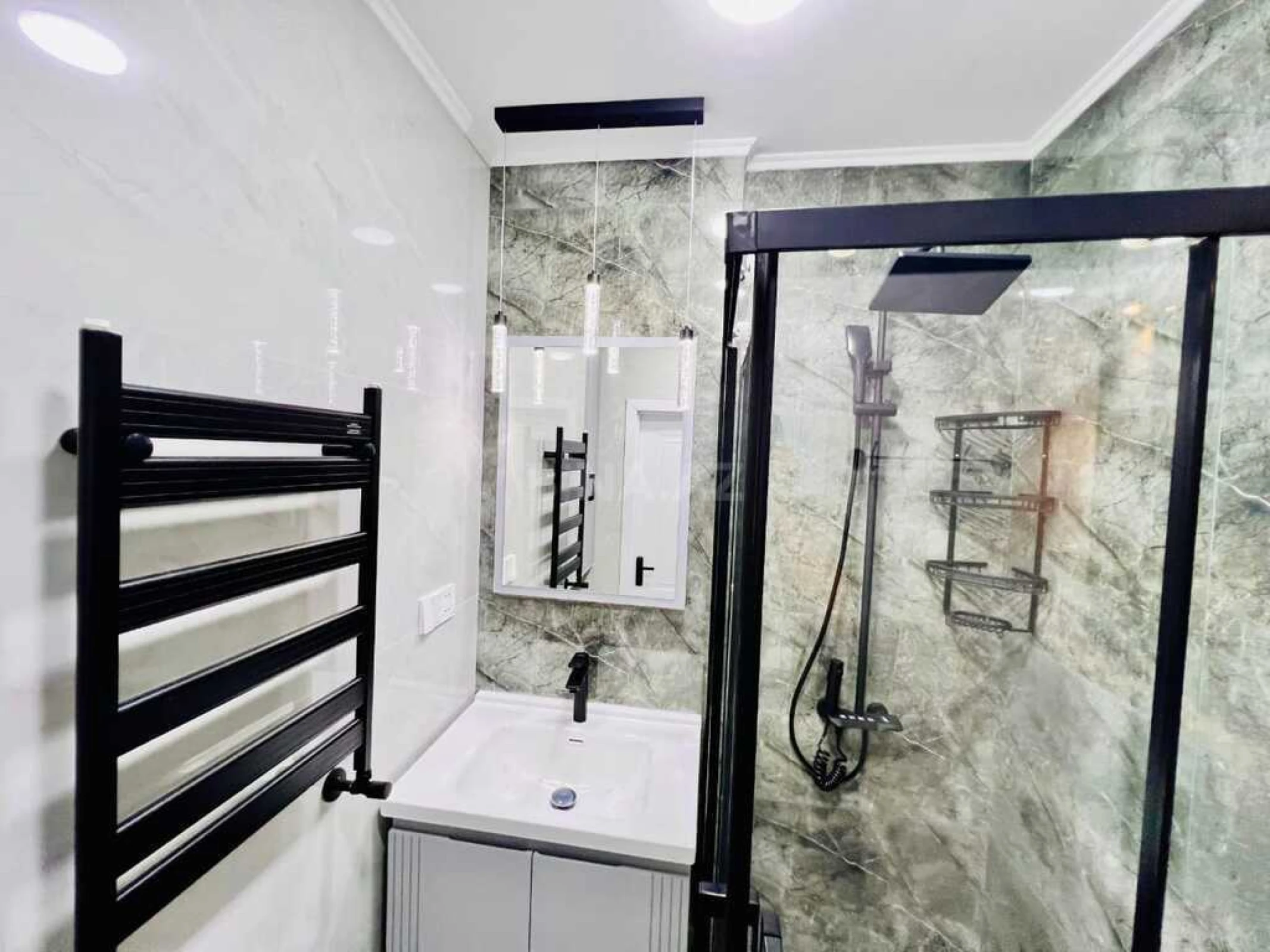 Satılır 2 otaqlı mənzil 60 m²