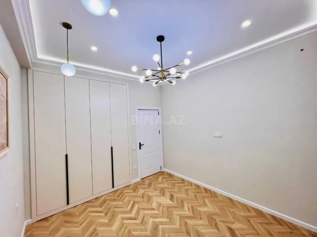 Satılır 2 otaqlı mənzil 60 m²