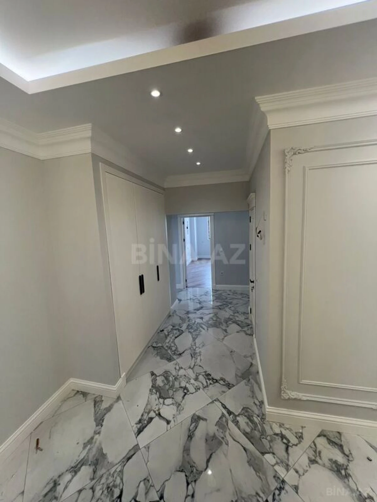 Satılır 2 otaqlı mənzil 55 m²
