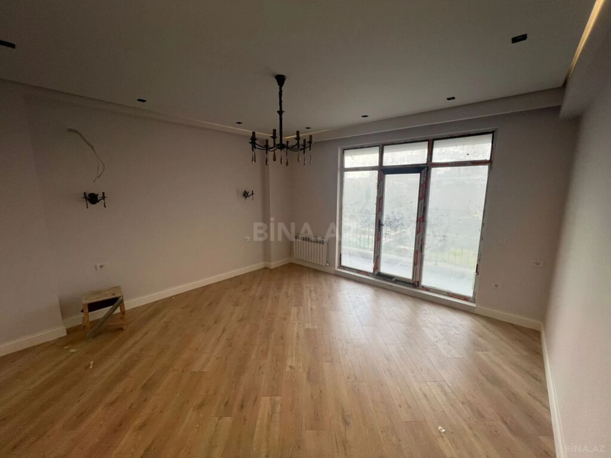 Satılır 2 otaqlı mənzil 55 m²