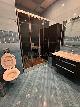 Satılır 4 otaqlı mənzil 225 m²