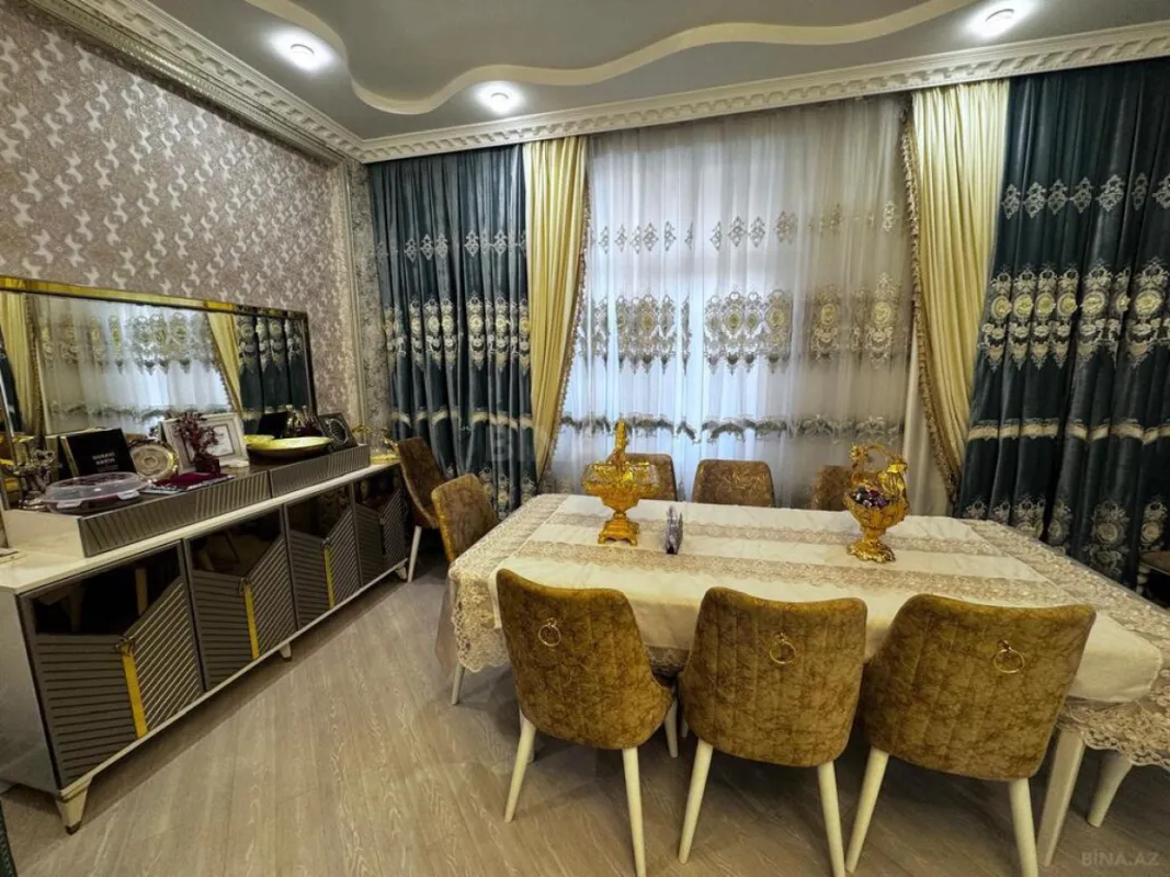 Satılır 3 otaqlı mənzil 140 m²