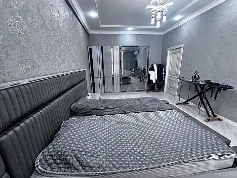 Satılır 3 otaqlı mənzil 140 m²