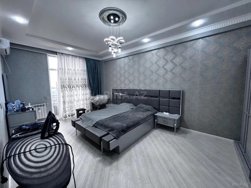 Satılır 3 otaqlı mənzil 140 m²