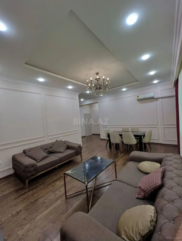 Satılır 3 otaqlı mənzil 120 m²