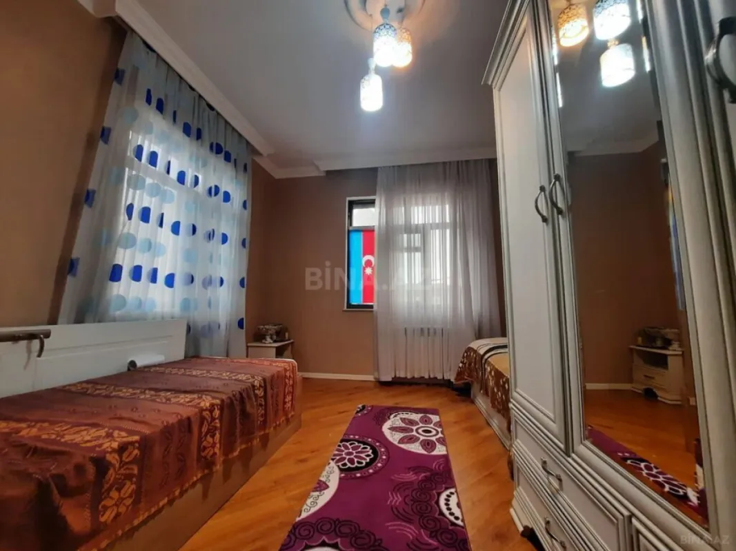 Satılır 2 otaqlı mənzil 65 m²