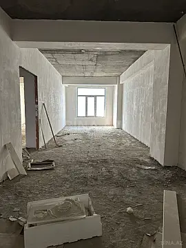 Satılır 4 otaqlı mənzil 175 m²