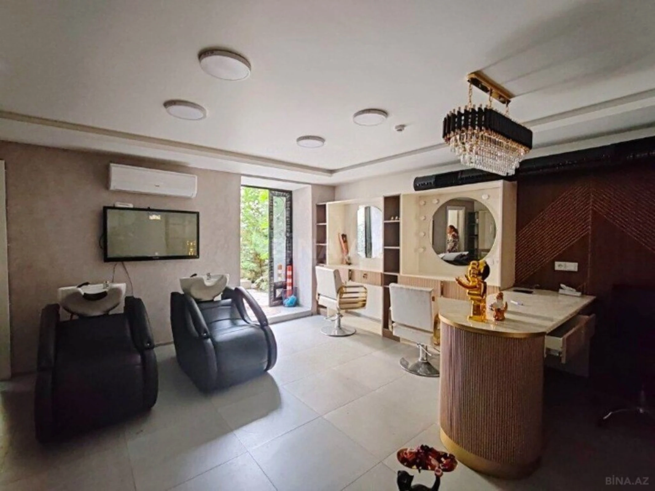 Satılır obyekt 107 m²