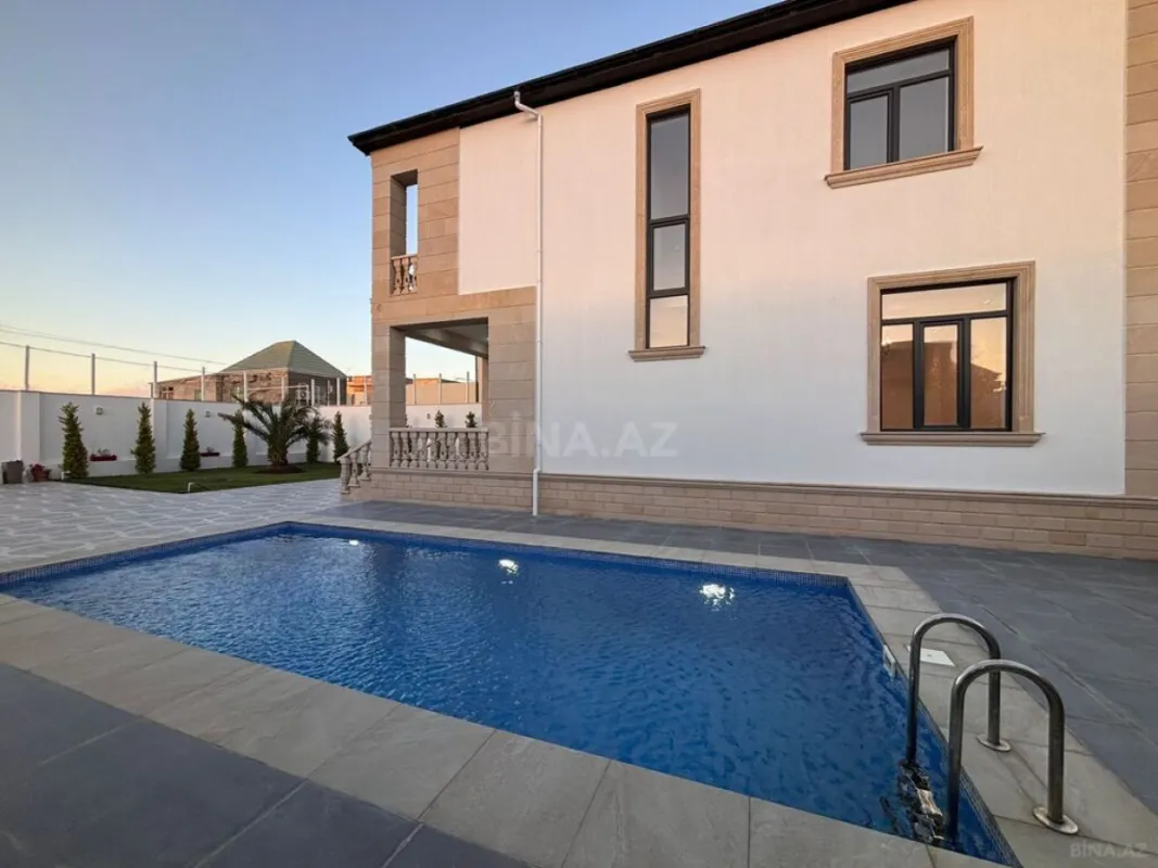Satılır 5 otaqlı həyət evi 200 m²