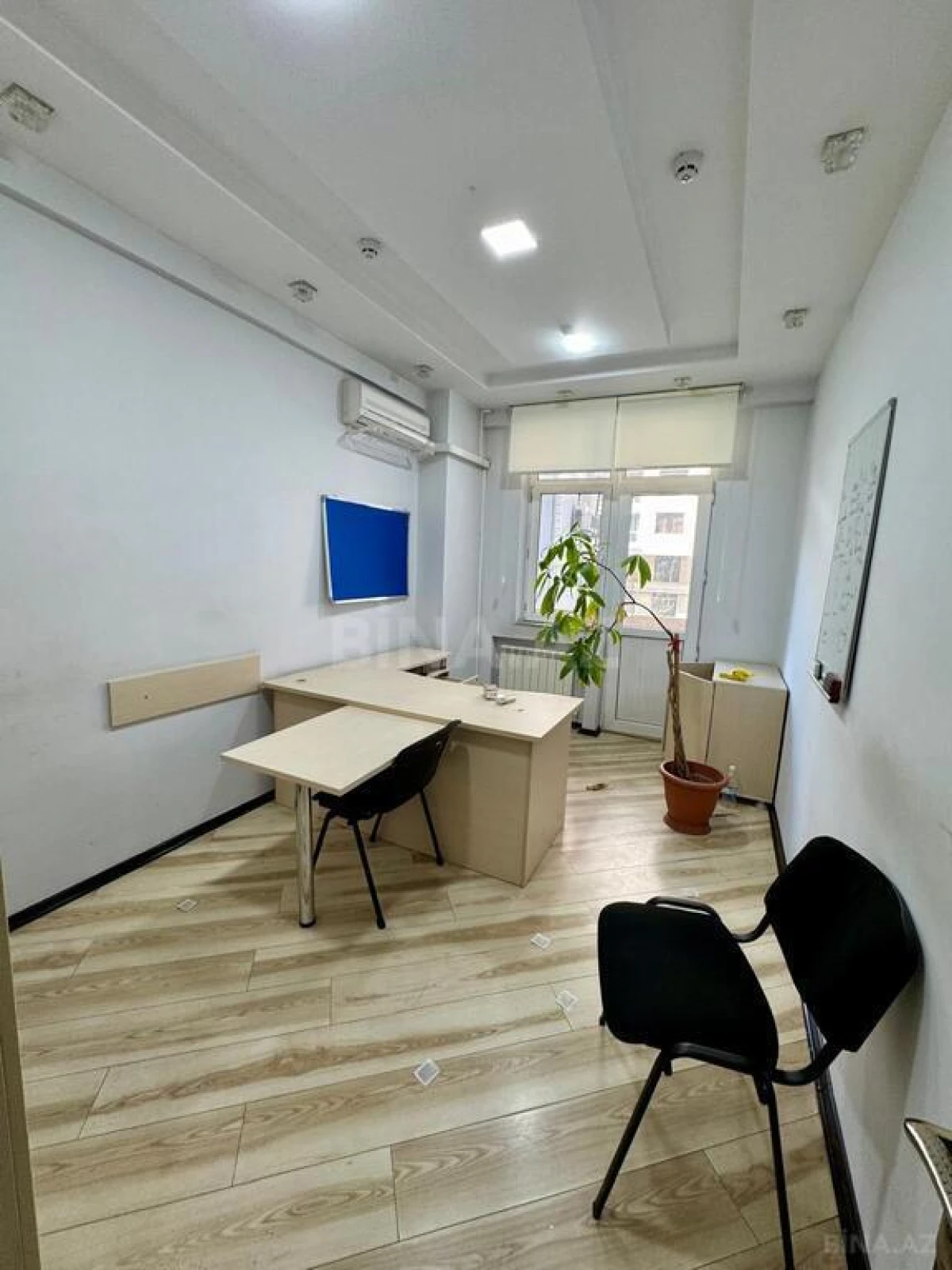 Satılır obyekt 1600 m²