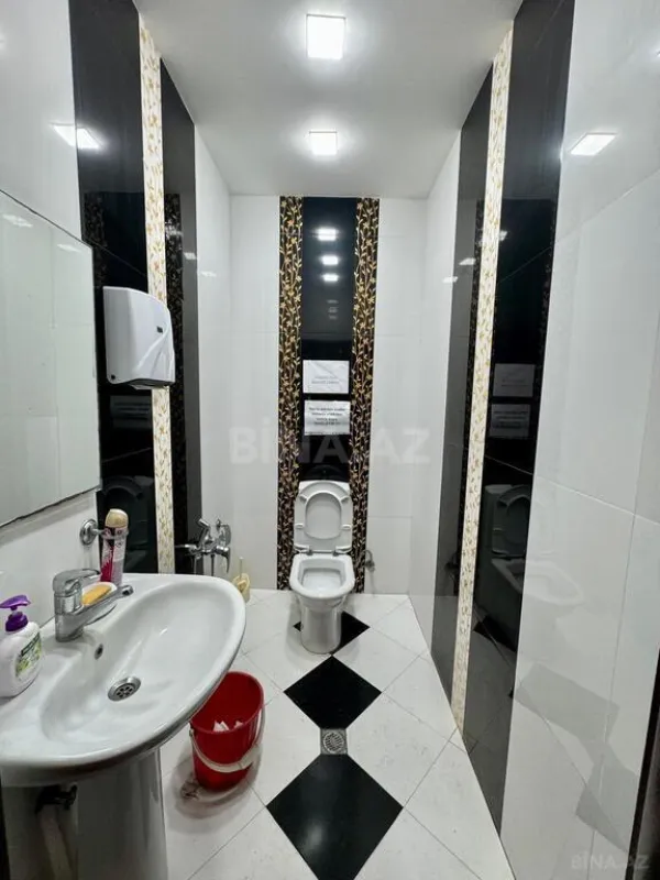 Satılır obyekt 1600 m²