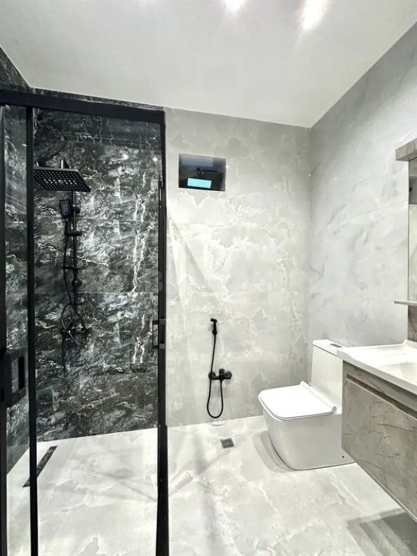 Satılır 5 otaqlı həyət evi 180 m²