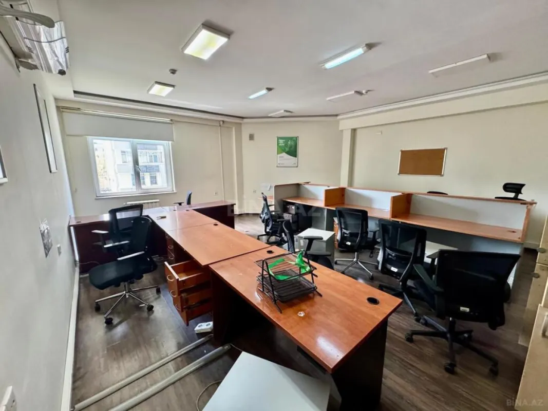 Satılır obyekt 2100 m²